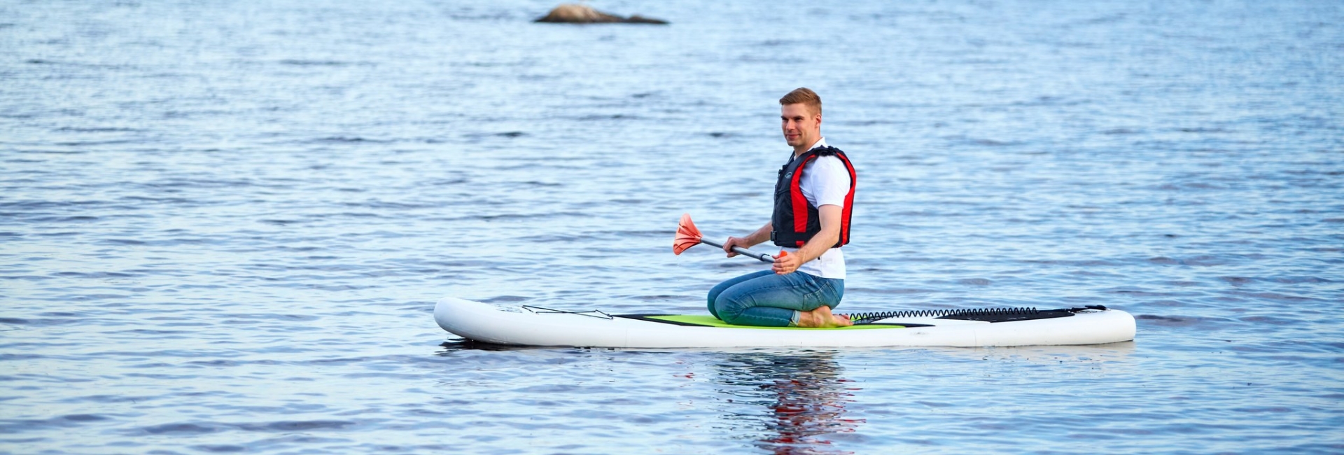 SUP-boarding on lake Pielinen