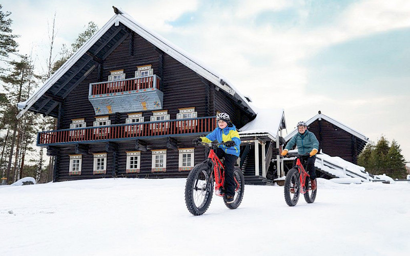 Bomba Safaris sähköfatbikella komeisiin vaaramaisemiin 1h