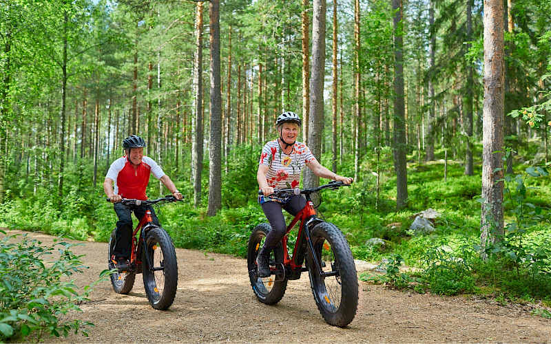 Couple on a bike trip