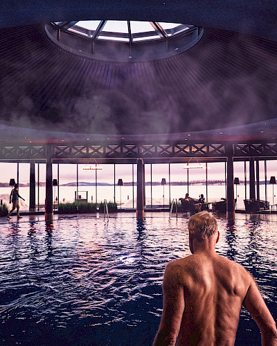 Man enjoying Break Sokos Hotel Bomba's atmospheric Spa Bomba.