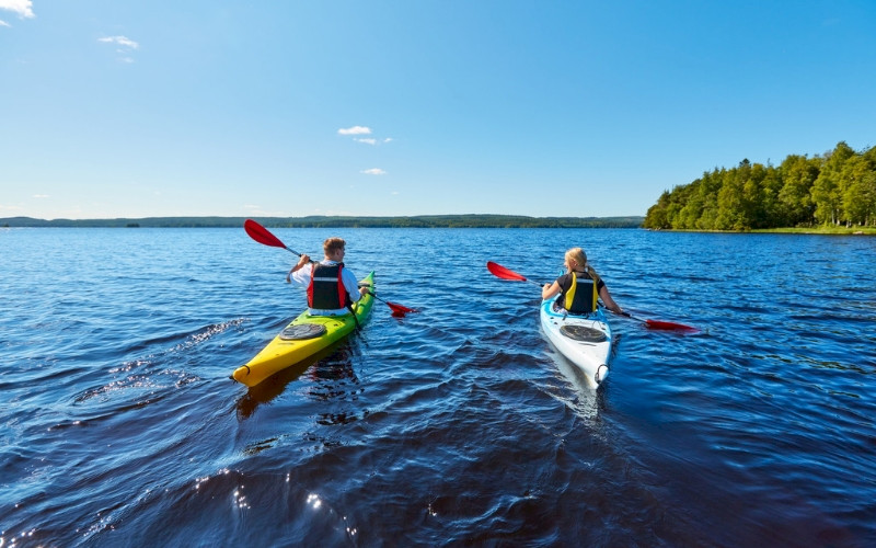 Bomba Safariksen kajakkiretki Pielisellä