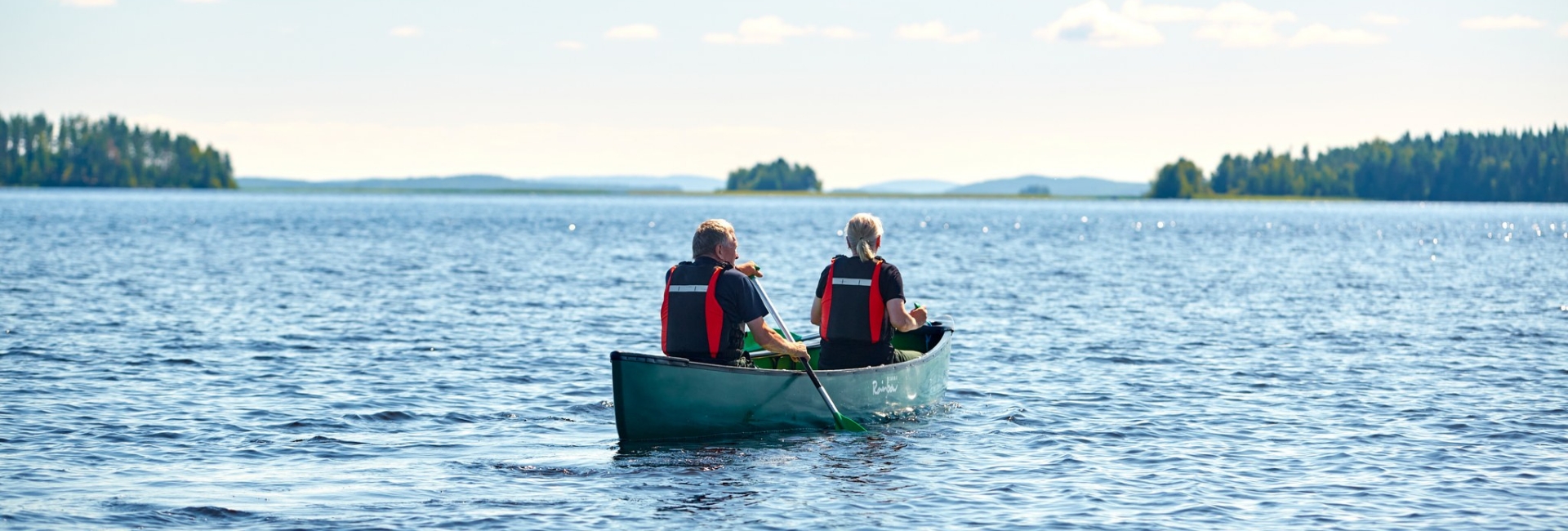 Go on a canoe trip on lake Pielinen